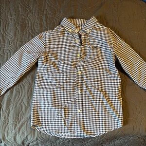 Vineyard Vines boys size 6